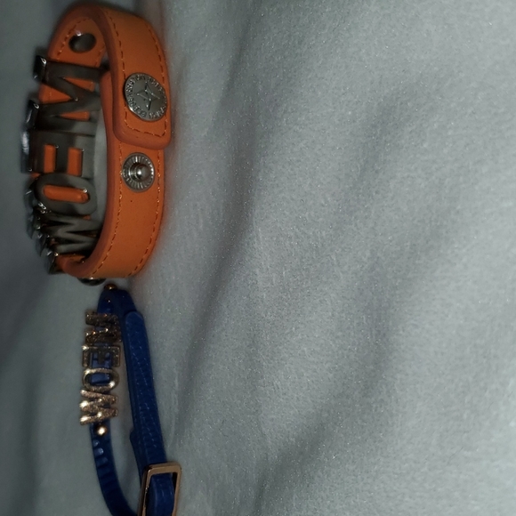 BCBG bracelet bundle NWOT - Picture 5 of 10